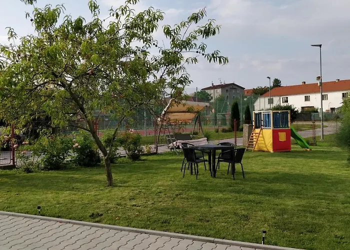 Rozarka 게스트하우스 Přísečná